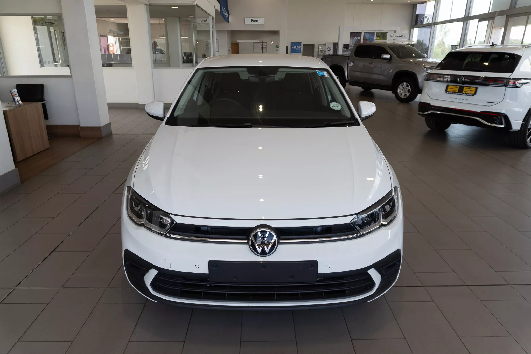 Vehicle Image for 2/3for Volkswagen Polo hatch 1.0TSI 85kW Life (automatic | petrol)