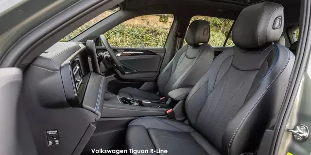 Vehicle Image for 8/10for Volkswagen Tiguan 2.0TSI R-Line 4Motion